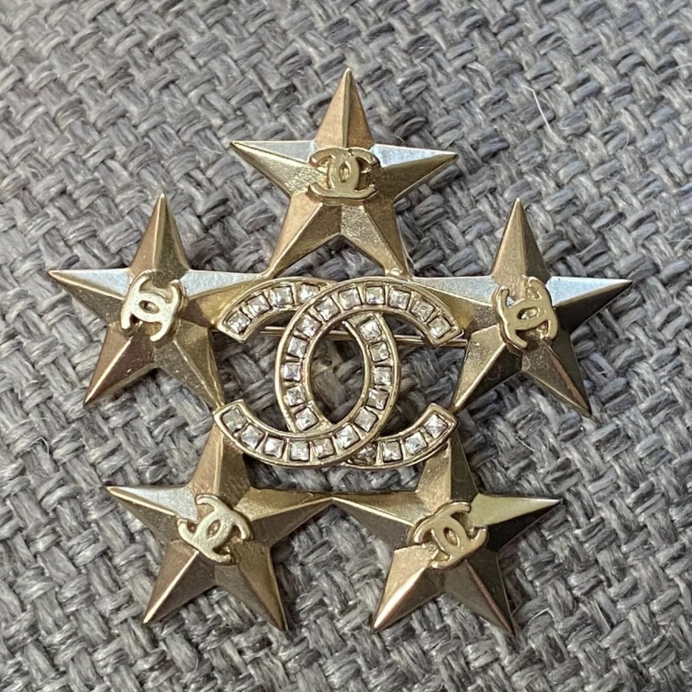 Authentic Chanel Star Brooch🌟🌟🌟 - Picture 5 of 7